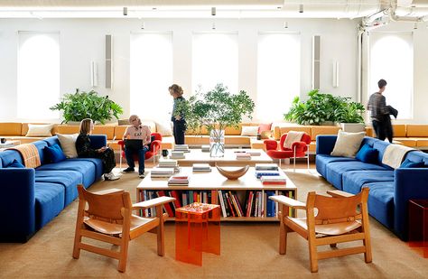 WeWork Is Retraining a Generation of Architects to Think in Terms of Data Wework Interior, Cowork Space, Luxury Office Interior, Design Yard, Corporate Offices, Future Office, Student Housing, Office Lounge, Luxury Office