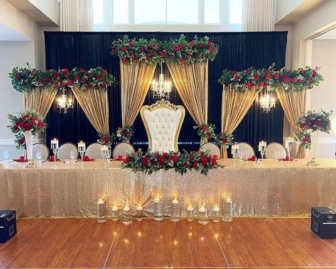 Red And Rose Gold Party Decorations, Wine And Gold Decorations, Quinceanera Arch Ideas, Quinceñera Table Decoration Ideas, Red And Gold 15 Decorations, Quince Head Table Decorations, Red White And Gold Quinceanera Ideas, Head Table Quinceanera, Red Quince Theme Decorations Tables