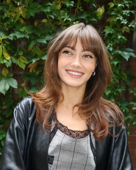 Ella Purnell Daily (@xdailyella) on X Ella Purnell, Happy Happy Happy, Best Boyfriend, Celebrity Makeup, Celebrity Hairstyles, Celebrity Photos, Celebrity Crush, Celebrity News, Hair Inspo