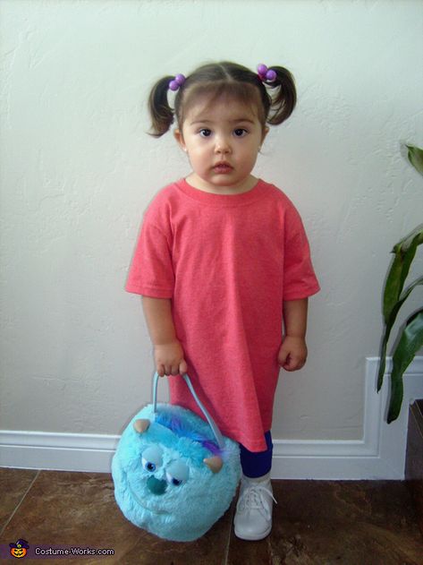 Monsters Inc. Boo Baby Costume 😭 Diy Halloween Costumes For Girls, Monsters Inc Halloween, Boo Halloween Costume, Easy Halloween Costumes Kids, Boo Costume, Dolphin Decor, Halloween Costumes 2014, Monsters Inc Boo, Halloween Costume Toddler Girl