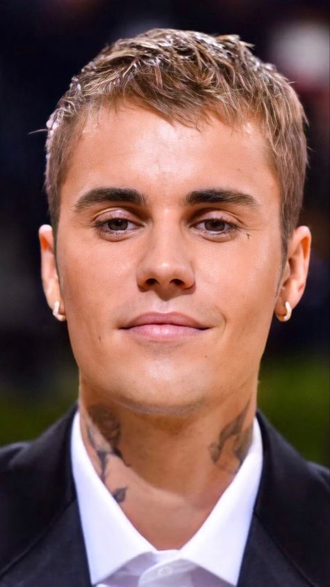 Justin Bieber Short Hair, Justin Bieber Imagines, Justin Bieber Smile, Justin Bieber Images, Justin Bieber Wallpaper, Justin Hailey, Justin Bieber Photos, Justin Bieber Pictures, I Love Justin Bieber