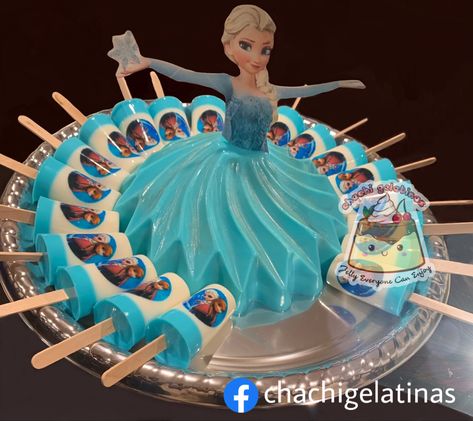 Gelatina de frozen Frozen Birthday Party Decorations, Disney Birthday Cakes, Disney Frozen Birthday Party, Disney Princess Cake, Disney Princess Birthday Party, Princess Party Decorations, Disney Frozen Birthday, Frozen Birthday Cake, Strawberry Decorations