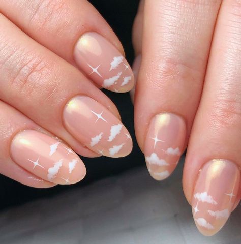 Cute Art Nails, Simple Cloud Nails, Hen Do Nails Art, Cute Nails Minimalist, Cloud Star Nails, Cloud And Moon Nails, Clouds And Stars Nails, Cool Summer Nails Designs, Dreamy Cloud Nails