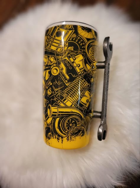 Manly Cup Designs, Starwars Tumblers, Epoxy Cups For Men, Men Tumbler Cups, Mens Tumbler Ideas, Cup Ideas For Men, Epoxy Tumbler For Men, Men’s Tumbler Ideas, Men Tumbler Ideas