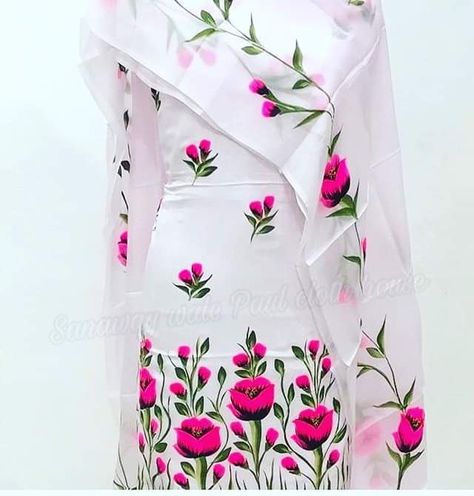 Hand Painted Dress Indian, Paint Suit Design For Women, Suit Painting, Embroidery Suits Punjabi, Fabric Painting On Clothes, Hand Painted Dress, Dress Painting, Fabric Paint Designs, Hand Painted Clothing