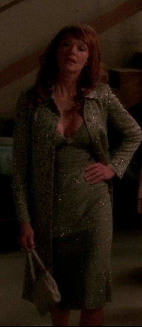 "Hubba, hubba." Jenny Shepard looks amazing in this matching sparkly green, form-fitting ensemble. From S03E07 "Honor Code." Jenny Shepard Ncis, Ncis Jenny, Ziva And Tony, Honor Code, Lauren Holly, Ncis Cast, Hubba Hubba, Modern Tv, Ncis