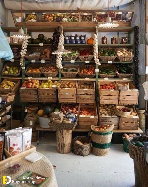 30 Inspiring DIY Pallet Projects - Engineering Discoveries Farmers Market Display, Produce Displays, Vegetable Stand, Vegetable Shop, Grocery Store Design, Desain Pantry, Root Cellar, Meat Shop, Supermarket Design