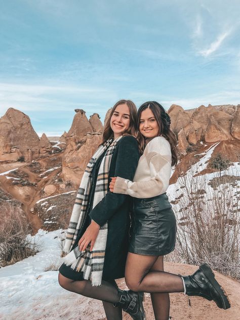 Cappadocia Outfit Winter, Cappadocia Turkey Outfit, Travel Istanbul, Cappadocia Turkey, Istanbul Travel, City Outfits, Turkey Travel, Creative Instagram Stories, Travel Pictures