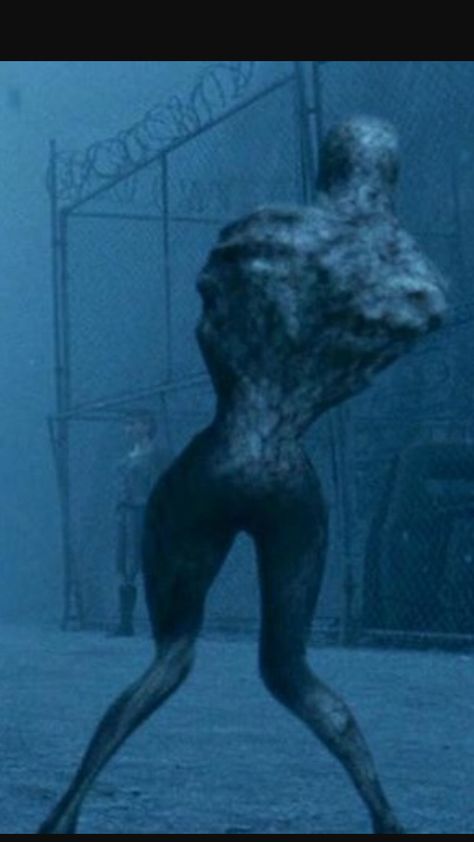 Silent Hill monster- one of my favorite Armless figure Silent Hill Monsters, Silent Hill Film, Silent Hill Movie, Silent Hill Video Game, Silent Hill 2006, Silent Hill Game, Creature Movie, Toluca Lake, Silent Hill 2