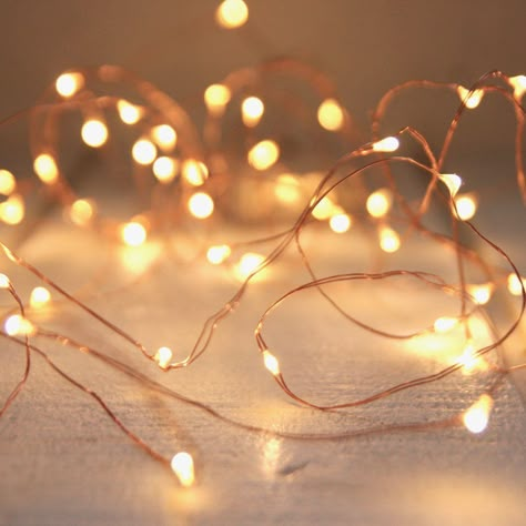 Christmas Lights Images, String Lights In The Bedroom, Aesthetic Fairy, Hanging Christmas Lights, Star String Lights, Outdoor Fairy Lights, Fairy Lights Bedroom, Patio String Lights, Indoor String Lights