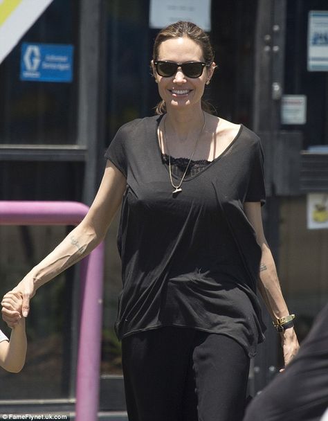 Knox Jolie Pitt, Veiny Arms, Visible Veins, Angelina Jolie Photos, Baggy T-shirt, Jolie Pitt, Hollywood Actress, Jolie Photo, Just Jared