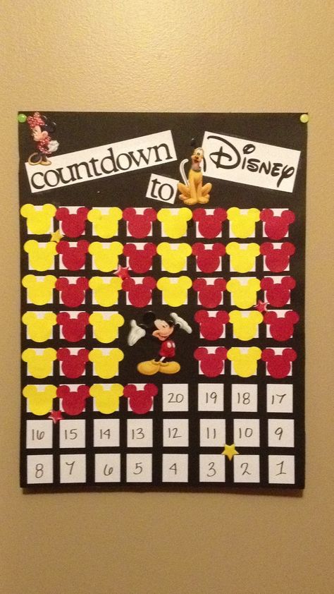 Disney World Countdown. Would like to make one like this before the summer :) Disney World Countdown Ideas, Disneyworld Countdown Ideas, Disney Cruise Countdown Ideas, Disneyland Countdown Ideas, Disney World Surprise Box Ideas, Disney Suitcase Surprise, Diy Disney Countdown Ideas, Diy Disney Countdown, Count Down Ideas