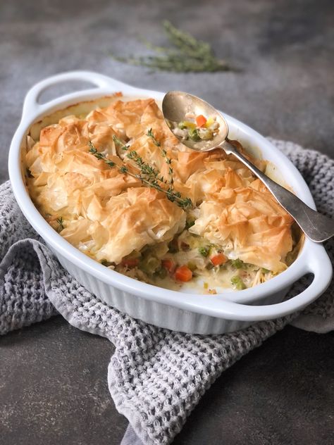 Phyllo Pastry Chicken Pot Pie, Phyllo Dough Recipes Dinner Chicken, Chicken Filo Pastry Recipes, Mini Chicken Pot Pies With Phyllo Dough, Chicken Pot Pie Philo Dough, Philo Dough Chicken Pot Pie, Chicken Pot Pie With Filo Pastry, Filo Chicken Pie, Chicken Filo Pie