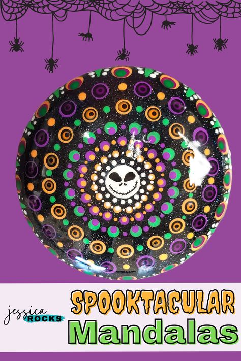 Halloween Mandala Dot Art, Halloween Rock Painting Ideas, Halloween Rock Painting, Basic Mandala, Halloween Mandala, Halloween Rocks, Rock Painting Ideas, Mandala Designs, Mandala Rocks