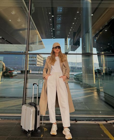 Eurotrip Outfits, Madrid Outfits, Cold Weather Outfits Winter, Trendy Outfit Ideas, Airport Look, Paris Look, Fall Outfit Ideas, Trendy Fall Outfits, Trendy Outfit