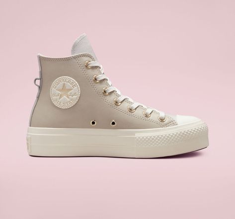 Beige Converse, Tenis Converse, Baskets Converse, Platform Chucks, Womens High Top Shoes, Plateau Sneaker, Dr Shoes, Platform Converse, Jack Purcell