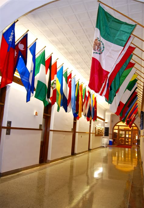 The Hall of Flags Mun Conference Decoration, International School Design, International Party Theme, Flag Display Ideas, Flag Design Ideas, Flag Room Decor, Conservative Wedding Dress, United Nations Flag, Hall School