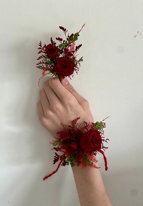 Prom Hand Flowers Wrist Corsage, Red Flower Corsage, Corsage For Red Dress, Dark Red Corsage, Red Corsage Prom, Diy Corsage And Boutonniere, Red Corsage And Boutonniere, Prom Corsage Red, Red Rose Corsage