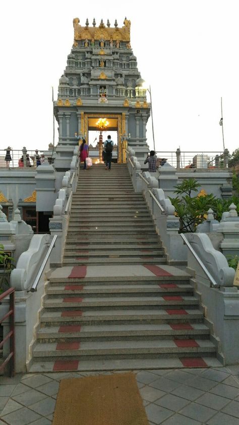 Swami Narayan Temple, Pune Iskon Temple Pune, Swami Narayan Temple, City Structure, Swami Narayan, Temple Photography, Indian Wedding Invitation Cards, Buildings Photography, Krishna Statue, Mini Vacation