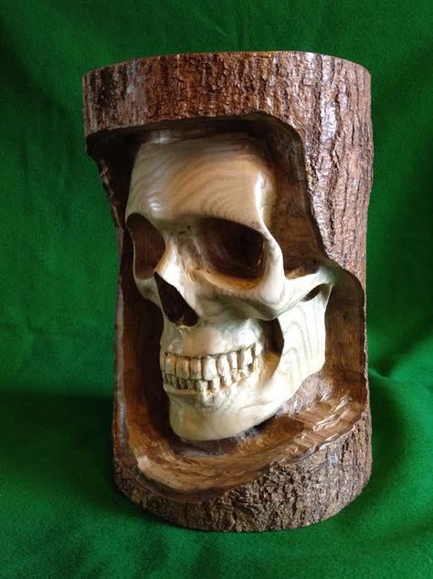 Tallados en Madera Wood Sculpture Art, Wood Carving Faces, Hand Carved Walking Sticks, Dremel Carving, Dremel Wood Carving, Chainsaw Carving, Tree Carving, Wood Carving Designs, Wood Burning Patterns