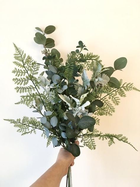 Eucalyptus Bouquets, Rustic Quinceanera, Green Wedding Centerpieces, Fern Bouquet, Foliage Bouquet, Greenery Wedding Centerpieces, Foliage Arrangements, Fern Wedding, Green Wedding Bouquet