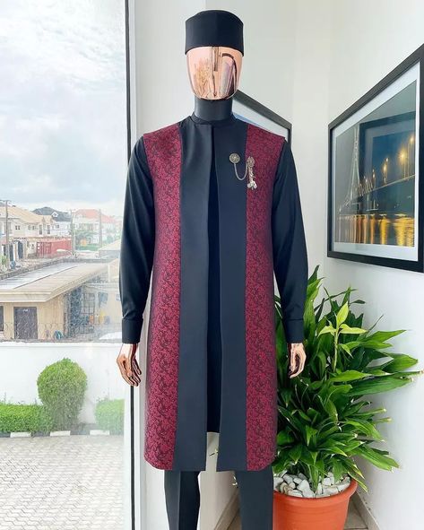 A charcoal black long sleeve kaftan, dispersed burgundy & black spl - ANKA Latest Kaftan Designs, Kaftan Design, Kaftan For Men, African Kaftan, Groomsmen Tuxedos, Black Splash, Slim Straight Pants, Long Kaftan, Cashmere Fabric