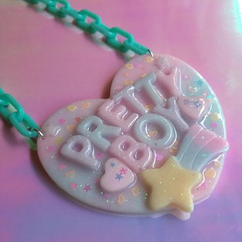 Fairy Kei Pfp, Cute Jewelry Packaging, Jewelry Packaging Ideas, Dark Fairycore, Kawaii Jewelry, Pastel Fashion, Angel Face, Packaging Ideas, Jewelry Packaging