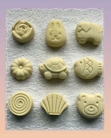 Soap Carving Patterns, Clay Tablet, Soap Sculpture, Bubble Diy, Wax Candy, Chocolate Muffin, Soap Ingredients, Soap Carving, Bullet Journal Cover Ideas