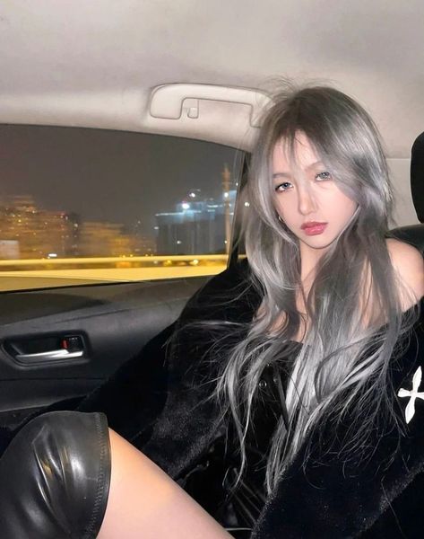 Grey Asian Hair, Grey Hair Asian, Platinum Blonde Hair Asian, Hair Color Ideas Korean, Platinum Grey Hair, Korean Hair Color Ideas, Grey Hair Korean, Port For Grp, Blonde Asian Hair