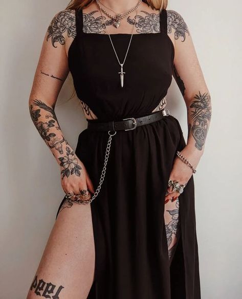 Midsize Goth, Goth Outfits Winter, Summer Outfits Alt, Goth Summer Outfits, Summer Goth Outfits, Outfits Alt, Alt Summer, Alt Summer Outfits, Gender Fluid Fashion