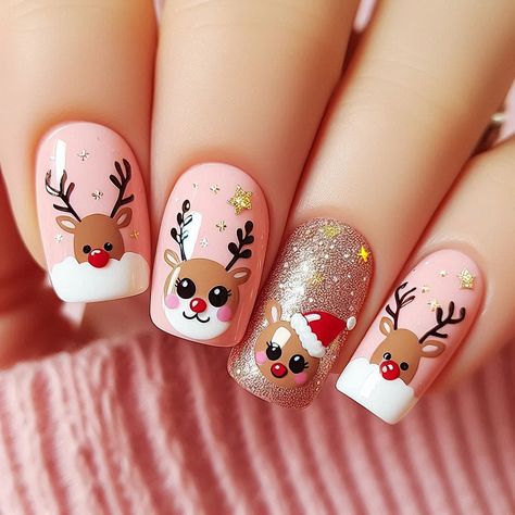 36 Cute and Vibrant Christmas Nail Ideas to Rock This Holiday Season Christmas Reindeer Nail Designs, Christmas Nails Design Ideas, Small Christmas Nails, Reindeer Nail Designs, Rudolf Nails, Cute Christmas Nail Ideas, Winter Holiday Nails, Reindeer Nails, Nail Design Christmas