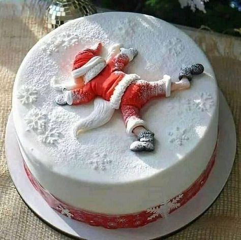 Tårta Design, Winter Torte, Santa Cake, Christmas Cakes Easy, Christmas Themed Cake, Best Christmas Desserts, Christmas Cake Designs, New Year's Cake, Christmas Cake Decorations