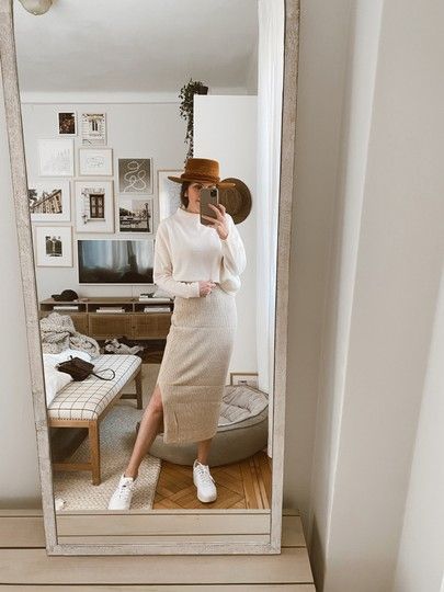 Knit White Skirt Outfit, Rib Knit Midi Skirt Outfit, Knit Pencil Skirt Outfit Winter, Ribbed Skirt Outfit Fall, Cream Long Skirt Outfit, Midi Knit Skirt Outfit, Rib Knit Skirt Outfit, Cream Knit Skirt Outfit, Cream Midi Skirt Outfit