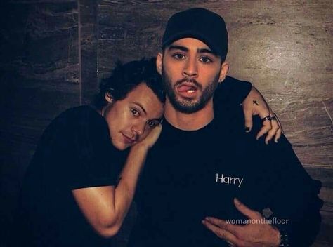 Zarry Stylik, Zayn Malik Photos, Zayn Malik Pics, One Direction Photos, Perfect Together, One Direction Videos, One Direction Pictures, 1 Direction, Harry Edward Styles