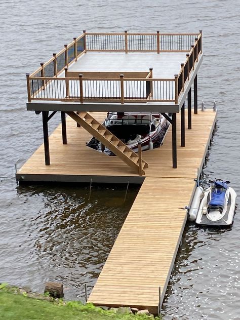 Floating Boat House, Boat Docks Ideas Design, Lake Docks Designs, Lake House Dock, Floating Dock Plans, Boathouse Design, Floating Boat Docks, Lake Landscaping, Floating Docks