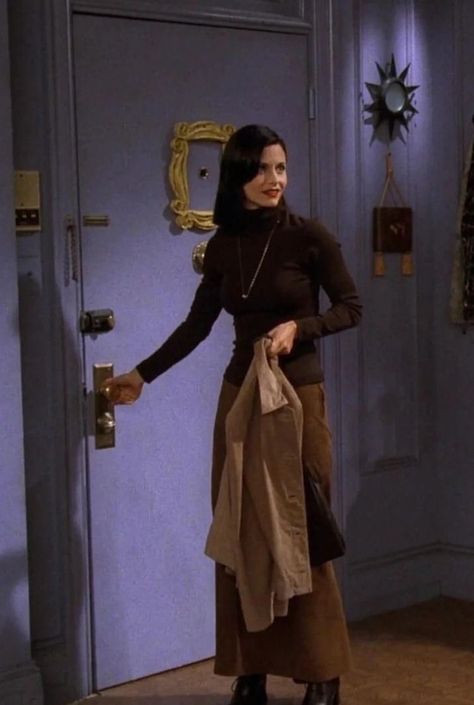 90s Fall Outfits, Friends Outfits 90s, 90s Vintage Fashion, Rachel Green Outfits, Engagement Photo Outfits Fall, 90s Inspired Outfits, Outfits 90s, Monica Geller, Tv Show Outfits