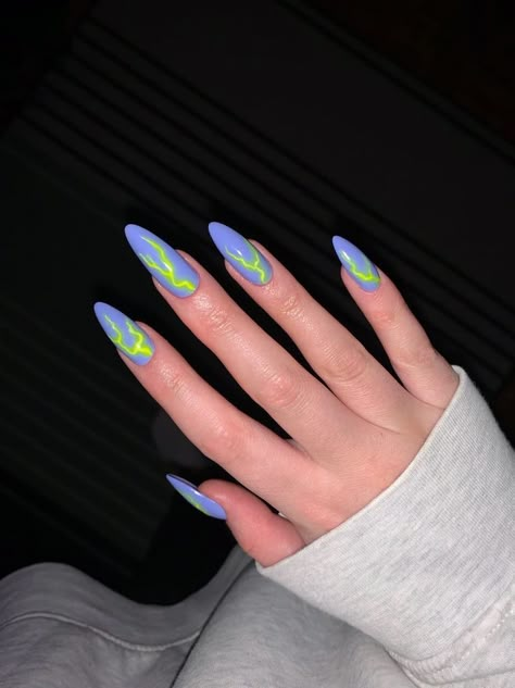 pastel purple and neon green nails Glittery Black Nail Designs, Dubstep Nails, Nature Nails Acrylic, Neon Light Nails, Edgy Nails Grunge, Alt Nails Acrylics, Lightning Nails, Hoco Nails, Nail Goals