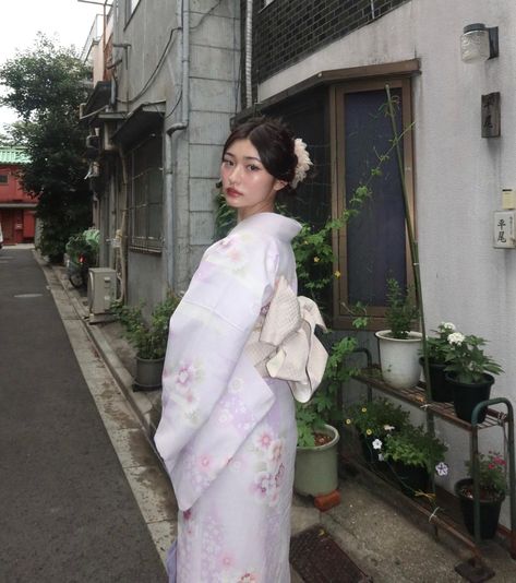 lost in japan | Instagram Julia Ma, Lost In Japan, Tokyo Photos, Japan Outfits, Japan Instagram, Japan Winter, Spring In Japan, Kimono Outfit, Pink Kimono