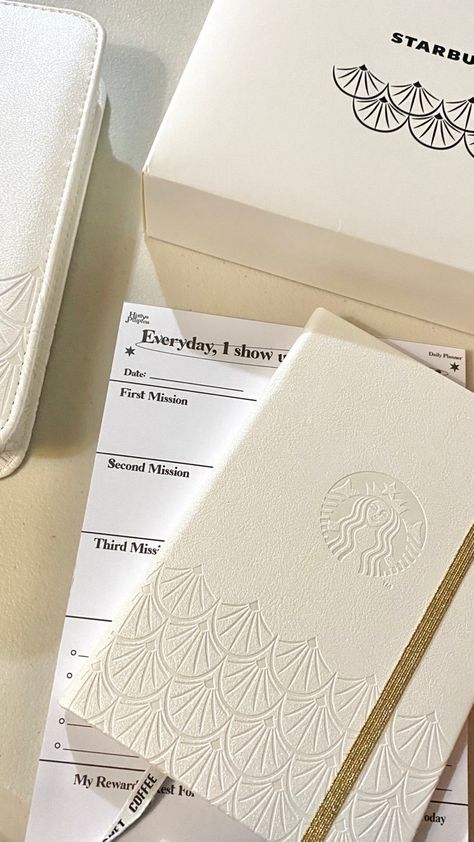 Starbucks Planner, 2024 Planner, Products Design, Takeout Container, Leather, Design