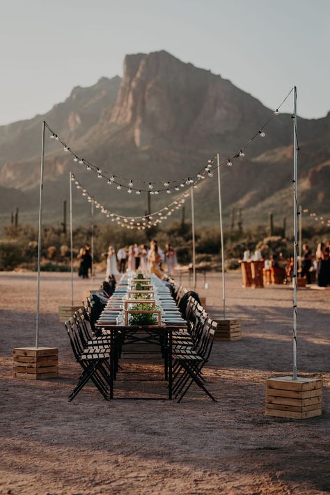 Superstition Mountain Wedding with Cloth and Flame // Marc and Britt Wedding In The Desert, Desert Backyard Wedding, Outdoor Desert Wedding, Cloth And Flame, Karoo Wedding, Country Wedding Groomsmen, Dinner Table Set Up, Elopement Venues, Mexican Inspired Wedding