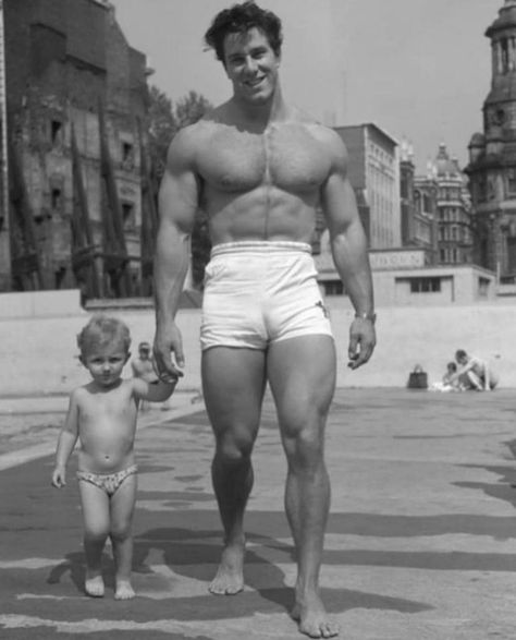 Himbo Core, Reg Park, Male Art Model, Vintage Muscle Men, Old Bodybuilder, Hunks Men, Hot Dads, Hard Men, 80s Mens