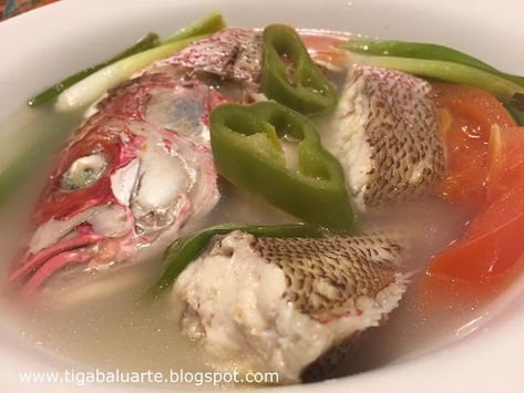 Filipino Fish Soup, Filipino Soup Recipes, Filipino Soup, Sinigang Recipe, Salmon Soup, Snapper Fish Recipes, Whole30 Fish Recipes, Snapper Fish, Pinoy Foods