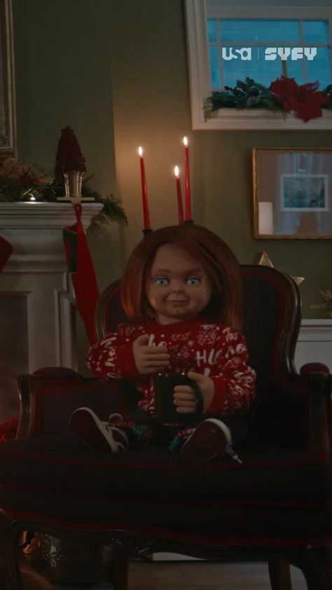 A #Chucky sing-a-long was not on our 2022 bingo card. 🎶 | Chucky | Chucky · Original audio Chucky Christmas Wallpaper, Chucky Aesthetic Wallpaper, 2022 Bingo Card, Chucky Pictures, Chucky Christmas, Chucky Aesthetic, 2022 Bingo, Braces Problems, Chucky Wallpaper