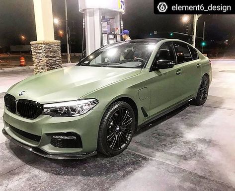 Bmw Green Matte, Bmw Wrap Ideas, Bmw Wrap, Bmw M550i, Bmw 3 Series Gt, Dodge Charger Models, Bmw 520d, Bmw M Series, Car Things