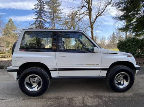 1995 Geo Tracker LSi 4x4 for Sale - Cars & Bids Kawaii Car, Geo Tracker, Aesthetic Cars, Suzuki Vitara, Grand Vitara, My Dream Car, Dream Car, Whips, Calgary