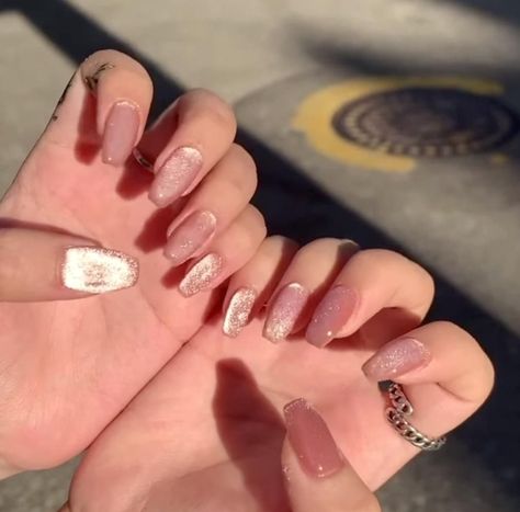 ✨✨✨ #nailart #nailideas #nailartdesign Nude Magnetic Nails, Sparkly Nude Nails, Magnetic Gel Nails, Nails Magnetic, Nails Grunge, Edgy Nails, Magnetic Nails, Grunge Nails, Blush Nails