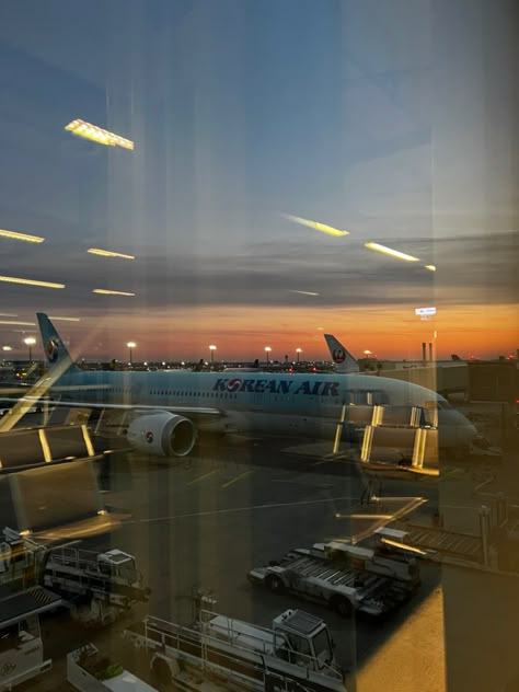 Korean Air Aesthetic, Seoul Airport Aesthetic, Incheon Airport Aesthetic, Korean Passport, Frankfurt Travel, Airport Feeling, Passport Aesthetic, Korea Airport, Seoul Airport