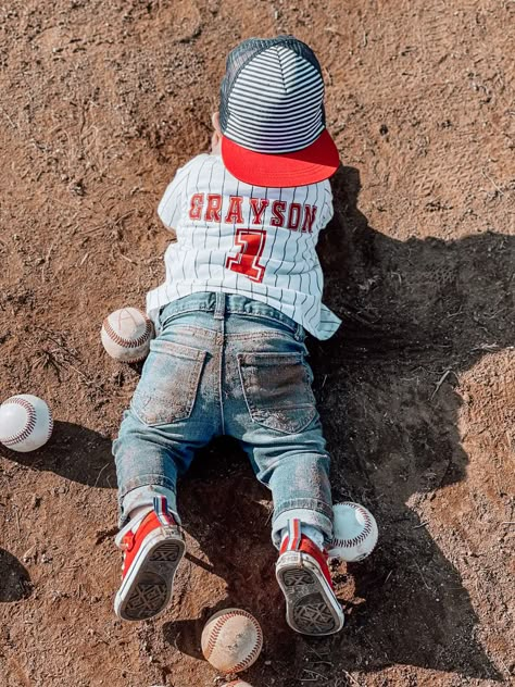 Rookie Year Baseball Pictures, Baseball 1 Year Photos, Baseball Birthday Pictures, Baseball One Year Pictures, Rookie Of The Year First Birthday Pictures, Cake Smash Baseball Theme, Baseball First Birthday Photo Shoot, Baseball 1 Year Birthday Party, 1st Birthday Baseball Photoshoot