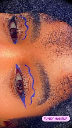 Lightning Bolt Makeup, Summer Eyeliner, Neon Lightning Bolt, Eyeliner Looks, Winter Formal, No Eyeliner Makeup, Blue Makeup, Neon Blue, Neon Colors