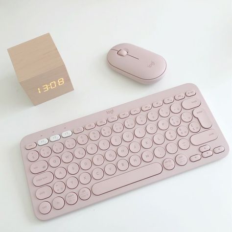 I need this + its bluetooth ! Pink Logitech Keyboard, Aesthetic Mouse And Keyboard, Wireless Keyboard And Mouse Aesthetic, Cute Keyboard And Mouse, Cute Ipad Keyboard, Logitech Keyboard Ipad, Logitech Keyboard And Mouse, Apple Ipad Keyboard, Logitech K380 Aesthetic